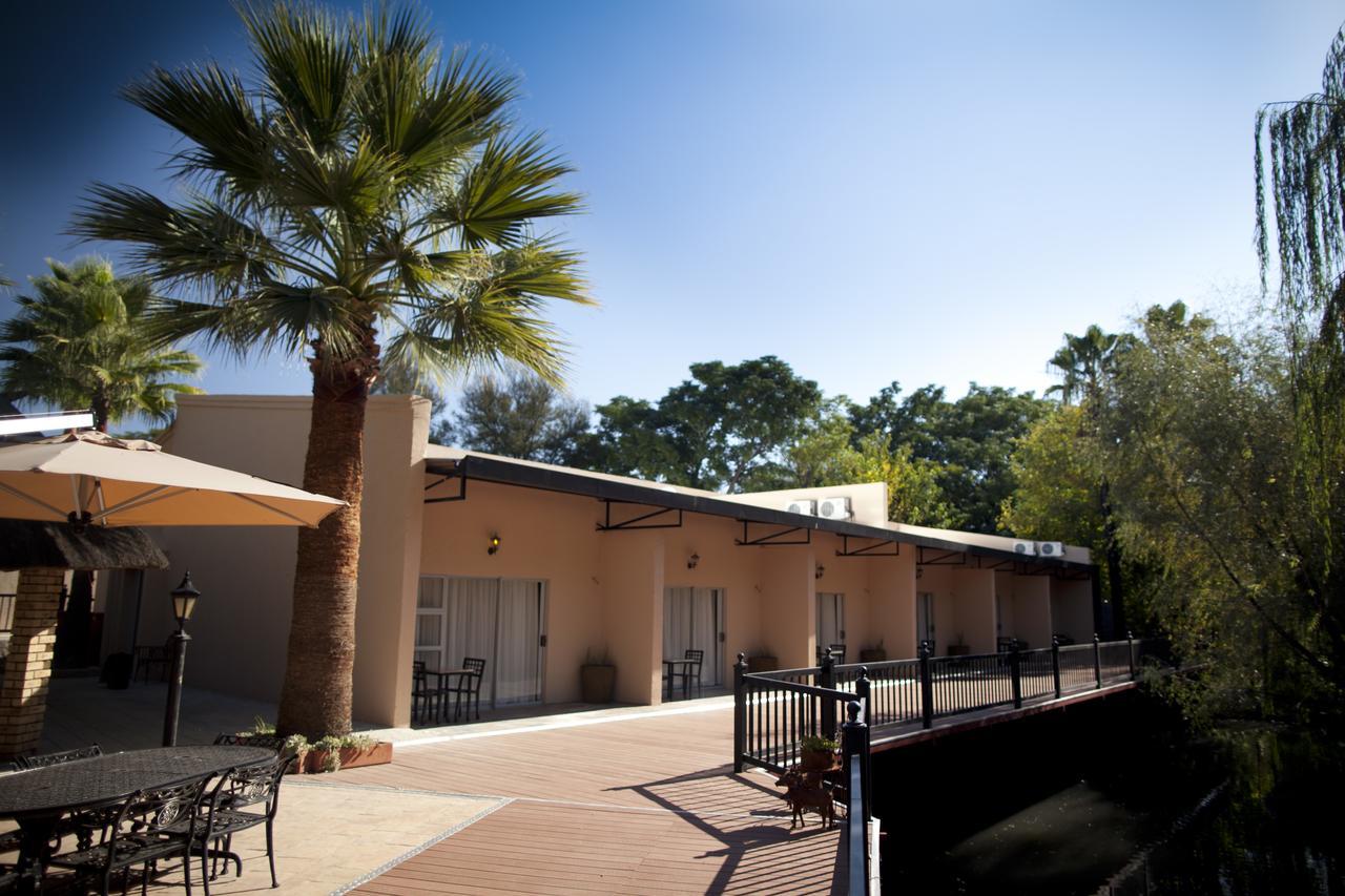 Leach Lodge Kuruman Exteriör bild