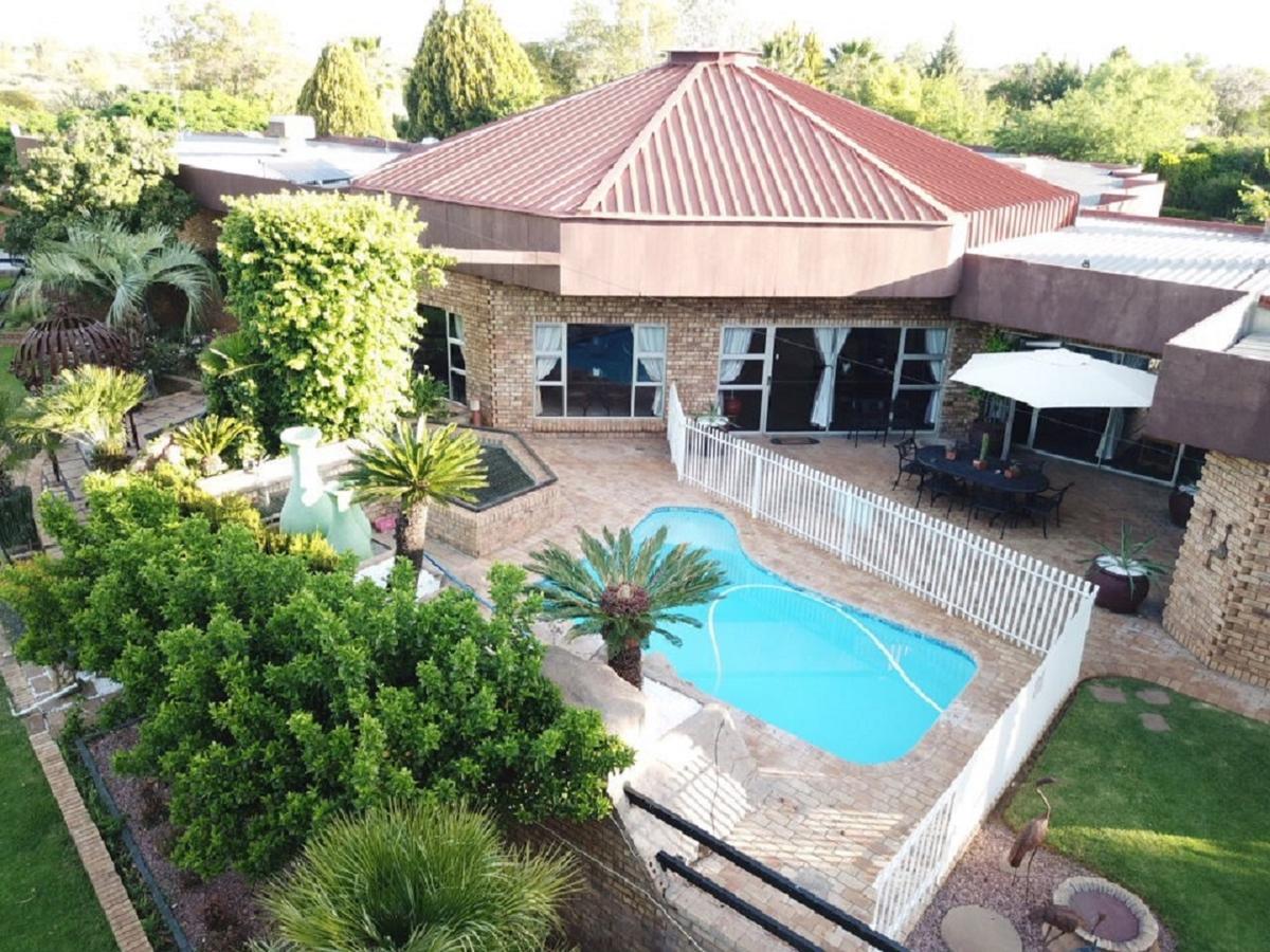Leach Lodge Kuruman Exteriör bild