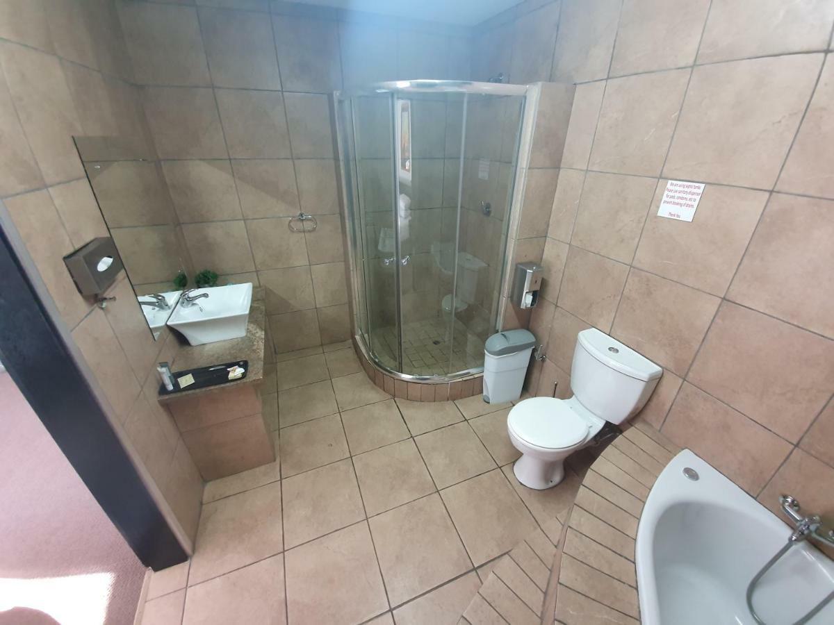 Leach Lodge Kuruman Exteriör bild