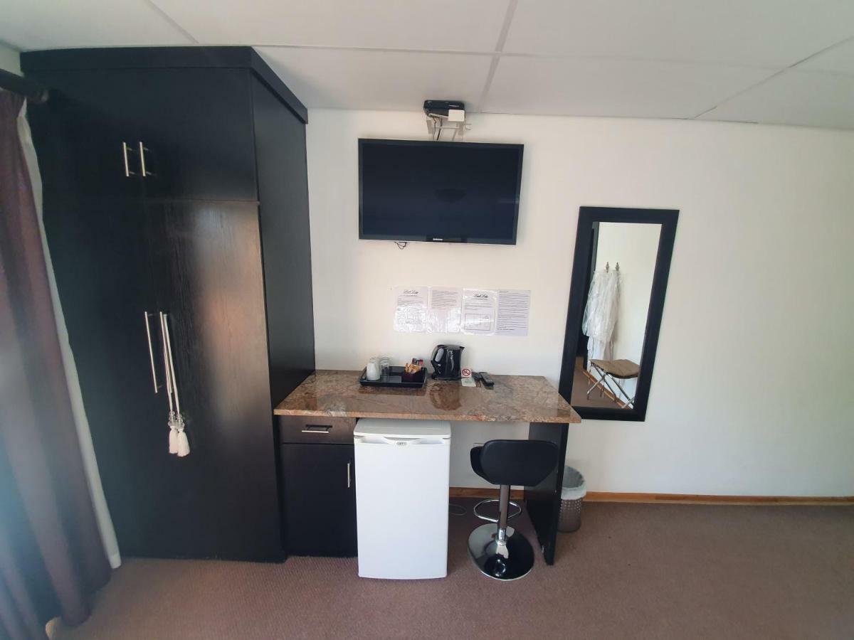 Leach Lodge Kuruman Exteriör bild