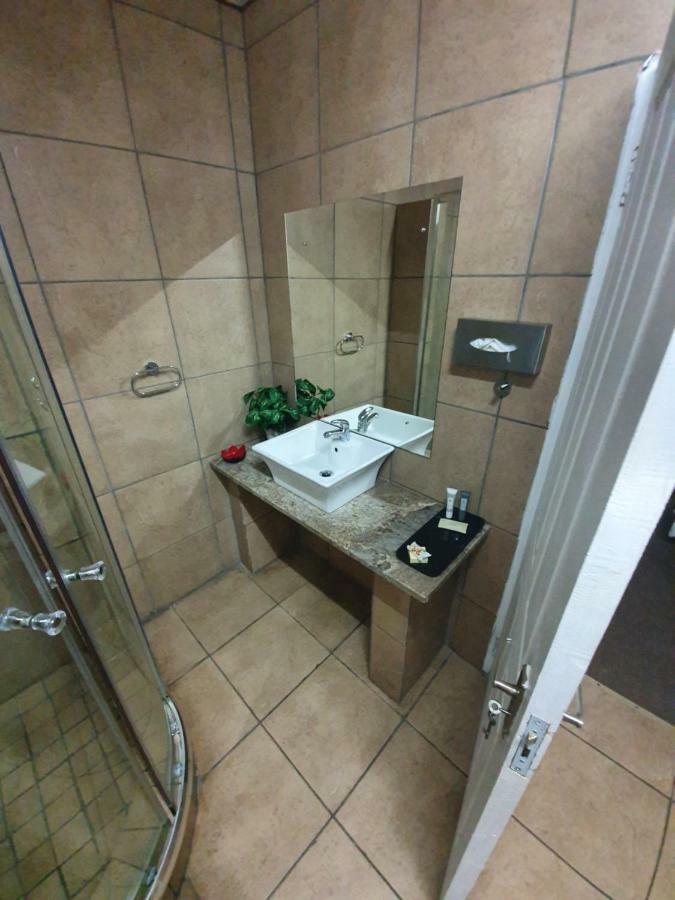 Leach Lodge Kuruman Exteriör bild