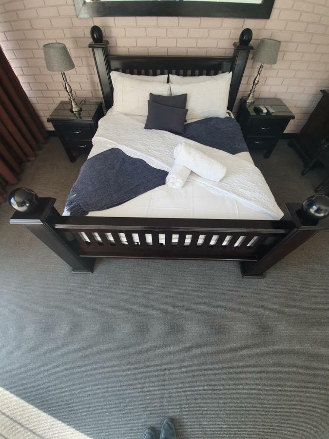Leach Lodge Kuruman Exteriör bild