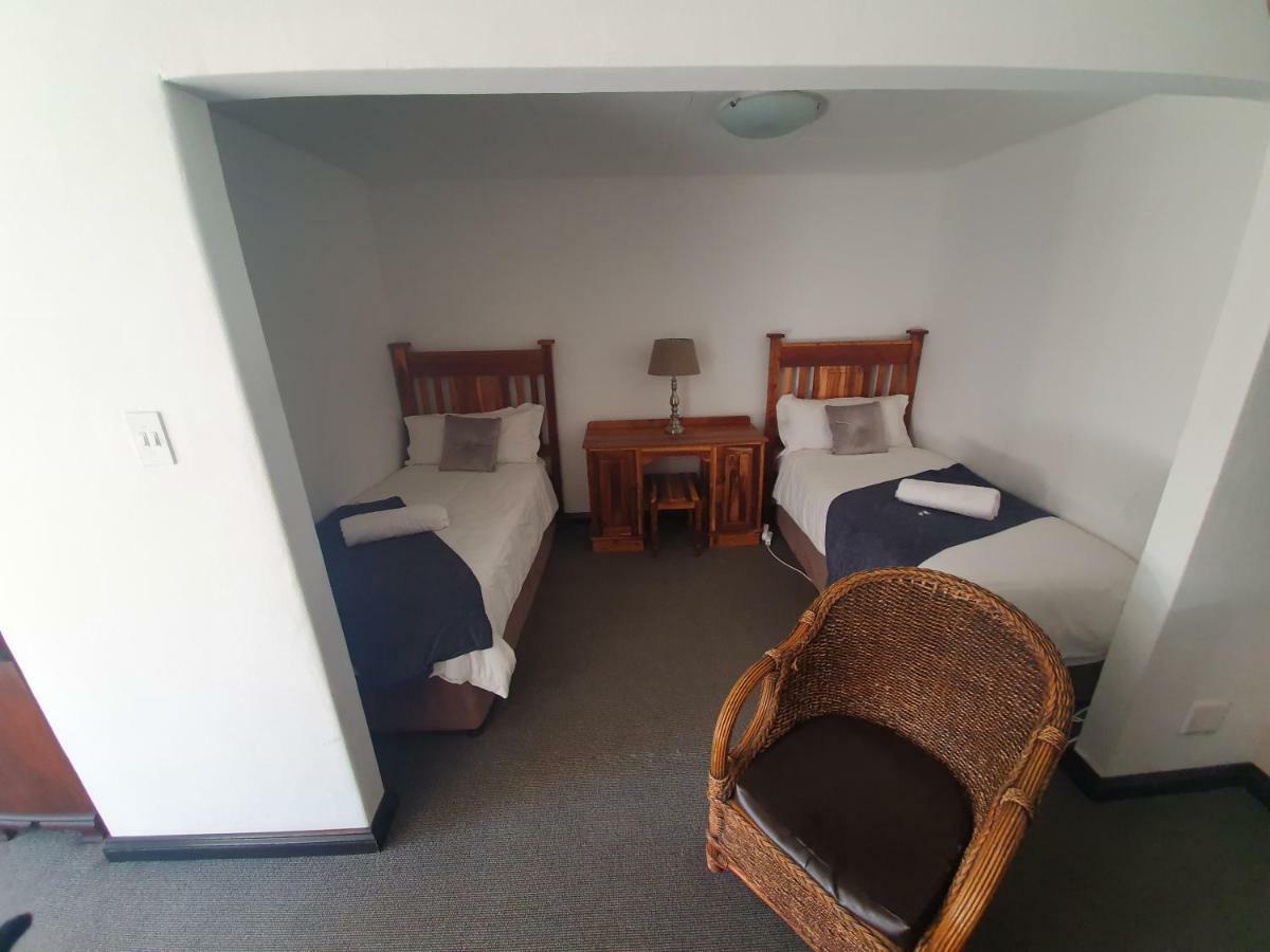 Leach Lodge Kuruman Exteriör bild