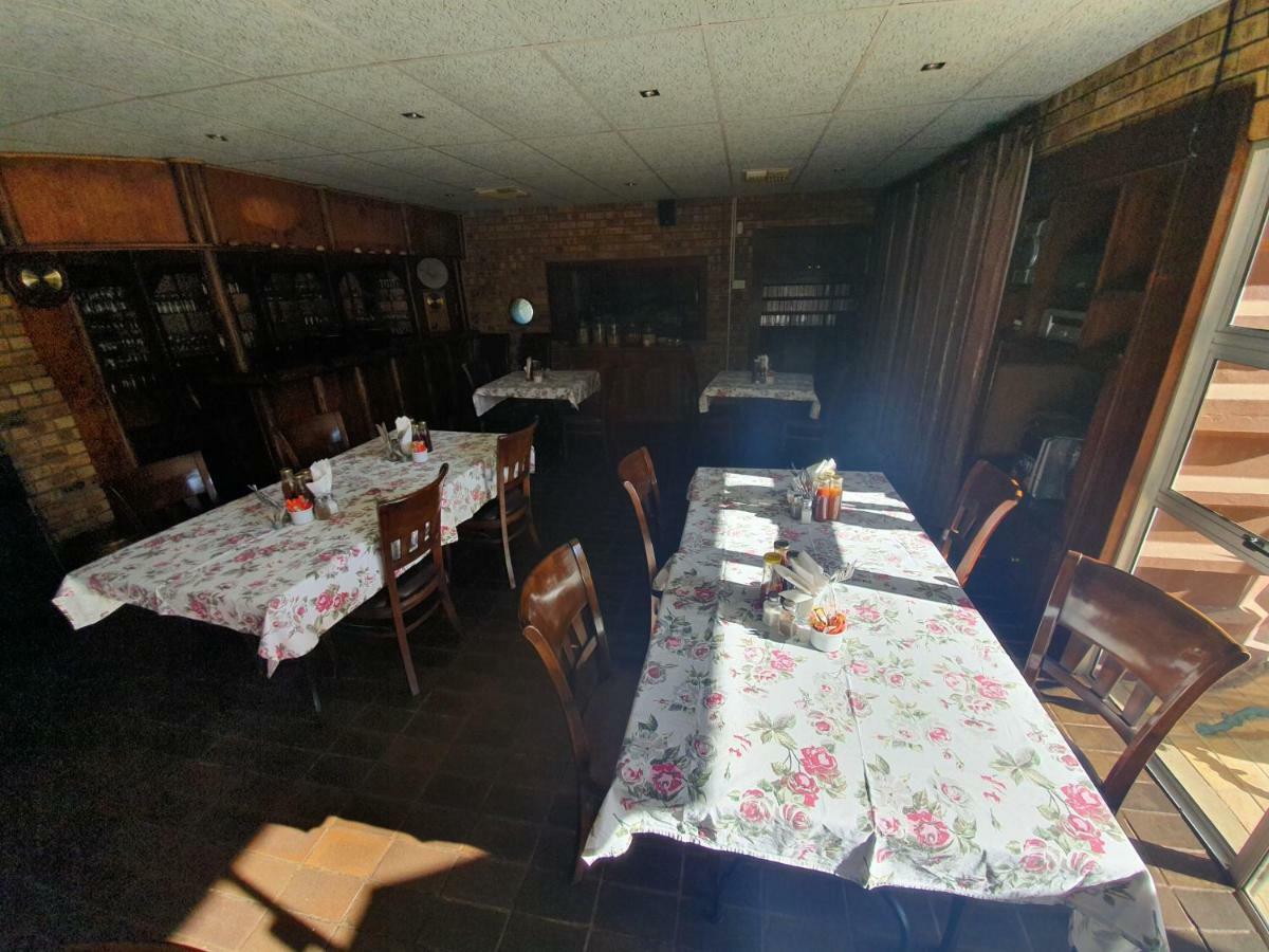 Leach Lodge Kuruman Exteriör bild